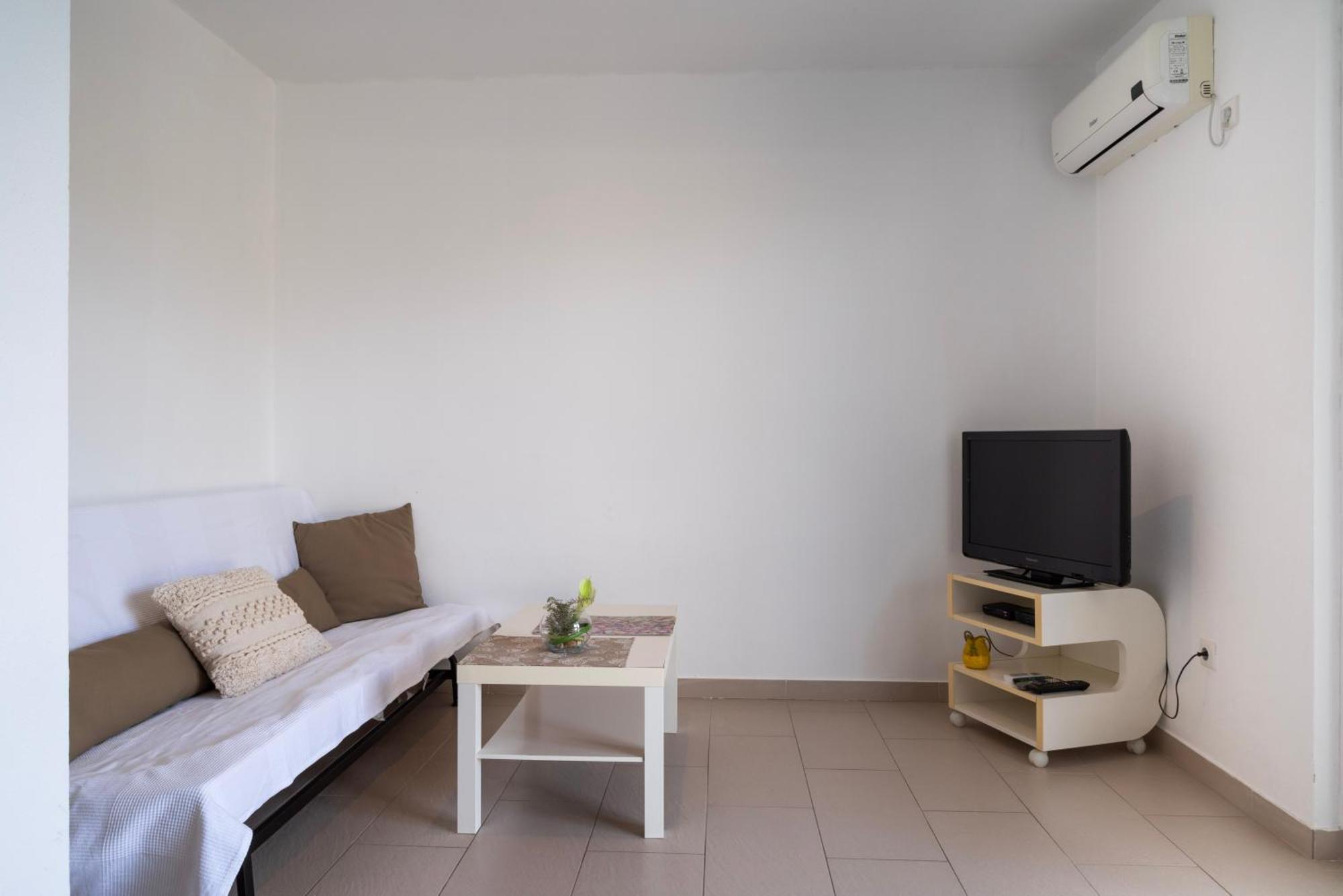 Vdl Apartments Trogir Exterior photo